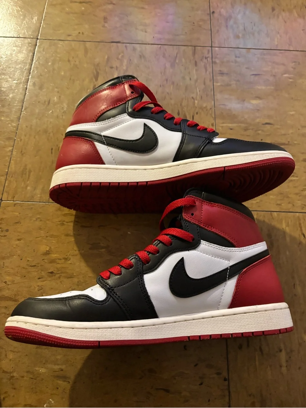 Air Jordan 1 black toe reimagine
